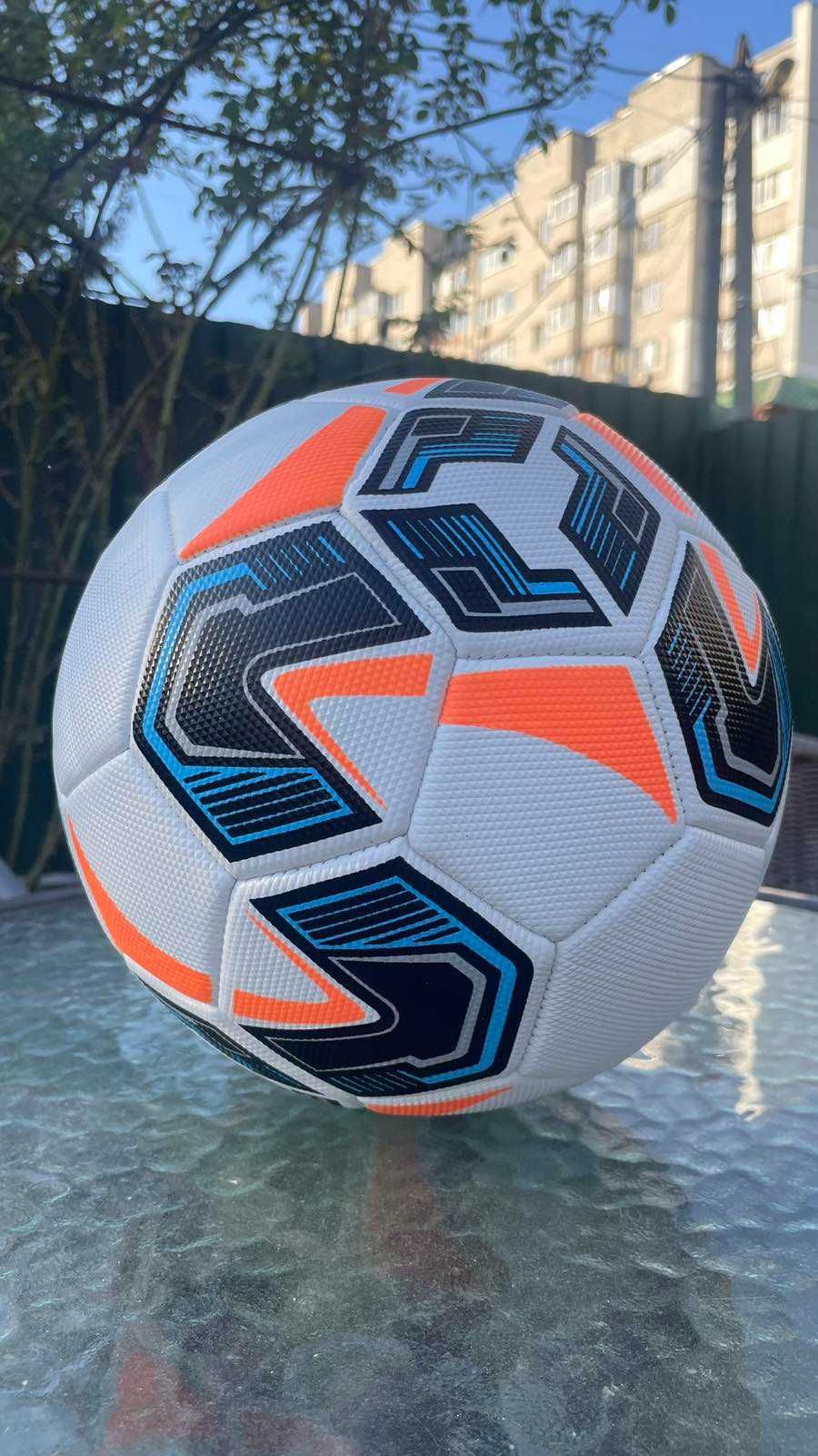 Футбольний м'яч високої якості розмір 5 для будь-яких покритів