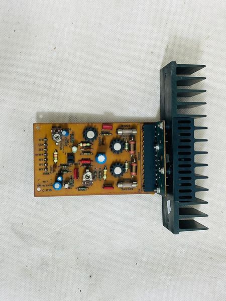 Radmor płytka 5100 końcówki mocy 6/77 9/77 1977r radiatory sprawne