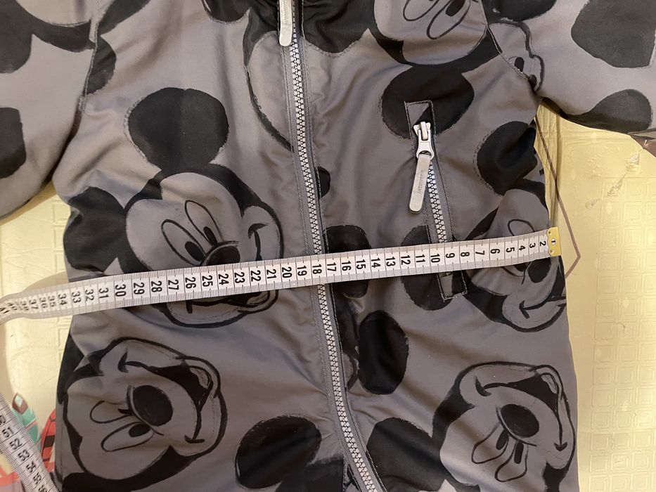 Комбинезон зимний     H&M 74 размер микки