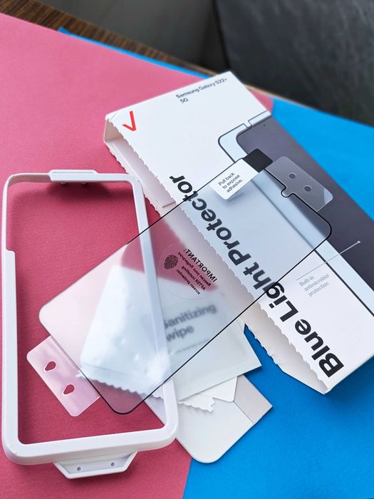 Захисне скло для Samsung Galaxy S22 Plus від Verizon (США)