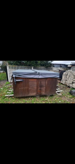 Jacuzzi ogrodowe wanna z hydromasażem