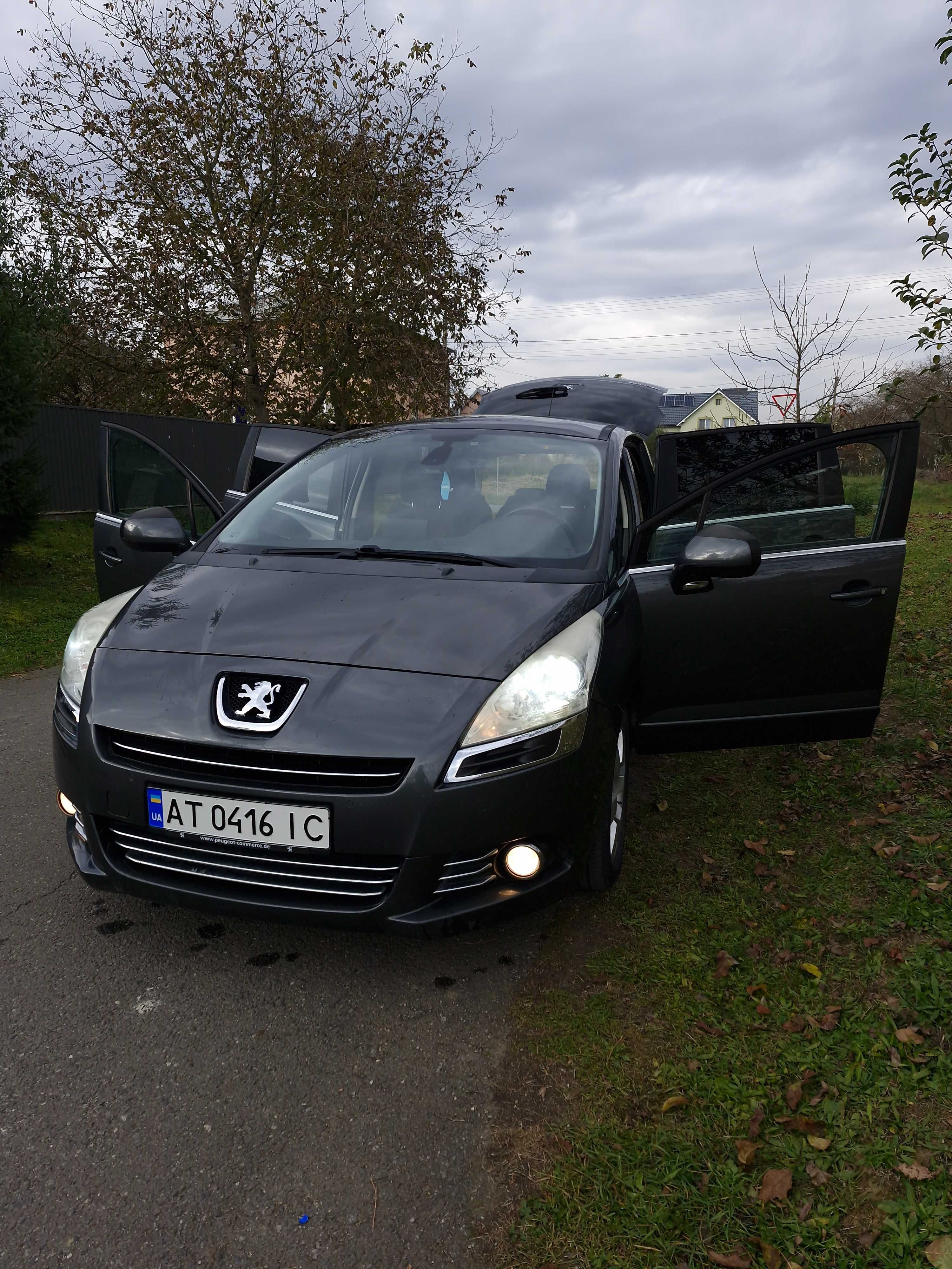 Peugeot 5008 2013