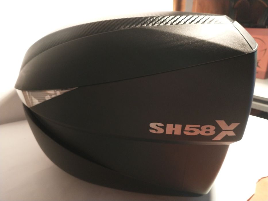 Kufer SHAD SH58X Carbon z płytą, na dwa kaski, regulowana pojemność FV