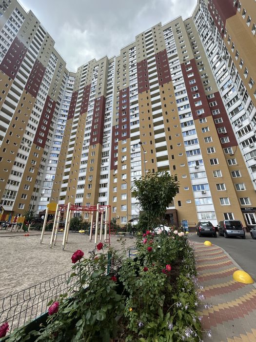 Оренда 3-х кімн квартири в ЖК «Крістер Град»( Виноградар)