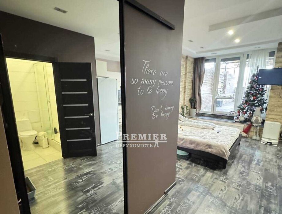 Продам однокімнатну квартиру з власною терассою 25кв.м