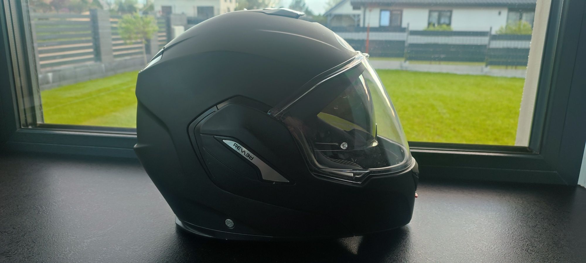 Kask Airoh Rev19 czarny