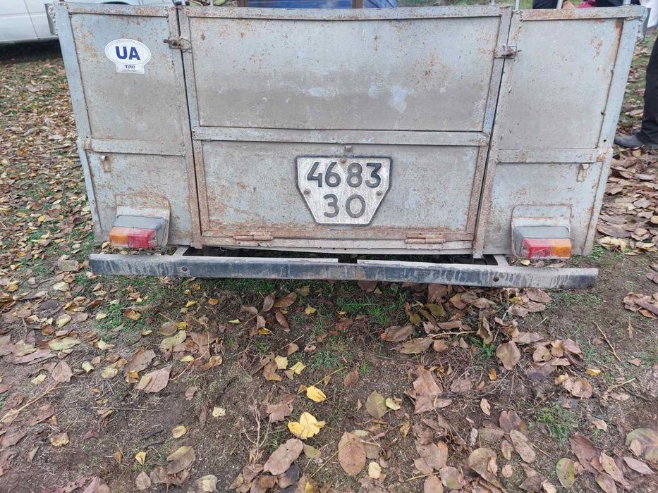 Прицеп автомобільний