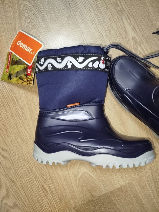 Чоботи Demar нові