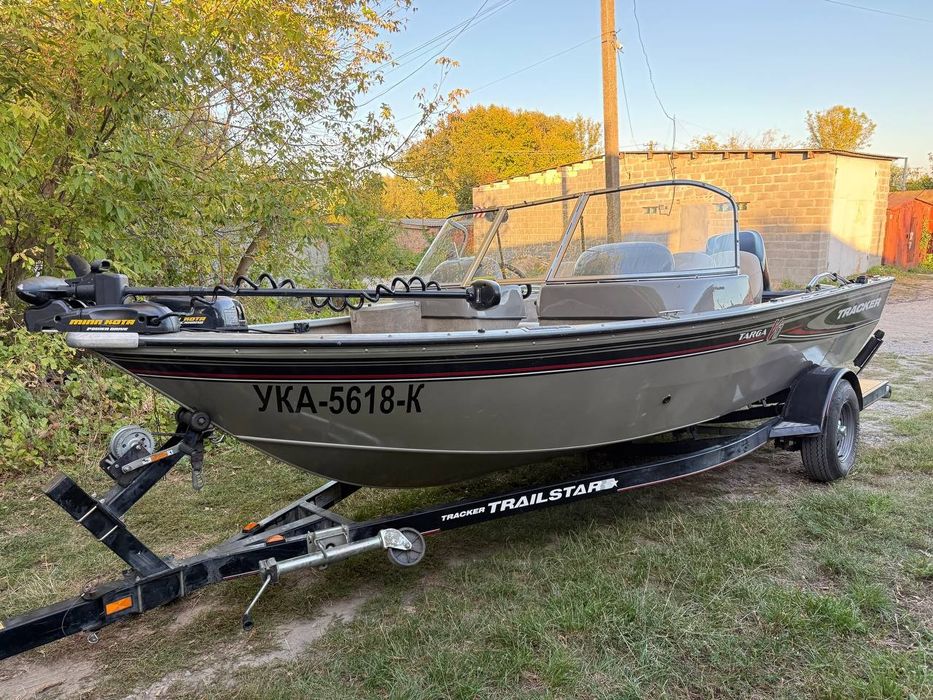 Tracker Targa V17 Mercury Optimax 115, комплект човен мотор лафет