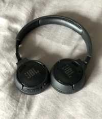 Auscultadores JBL 600 BTNC