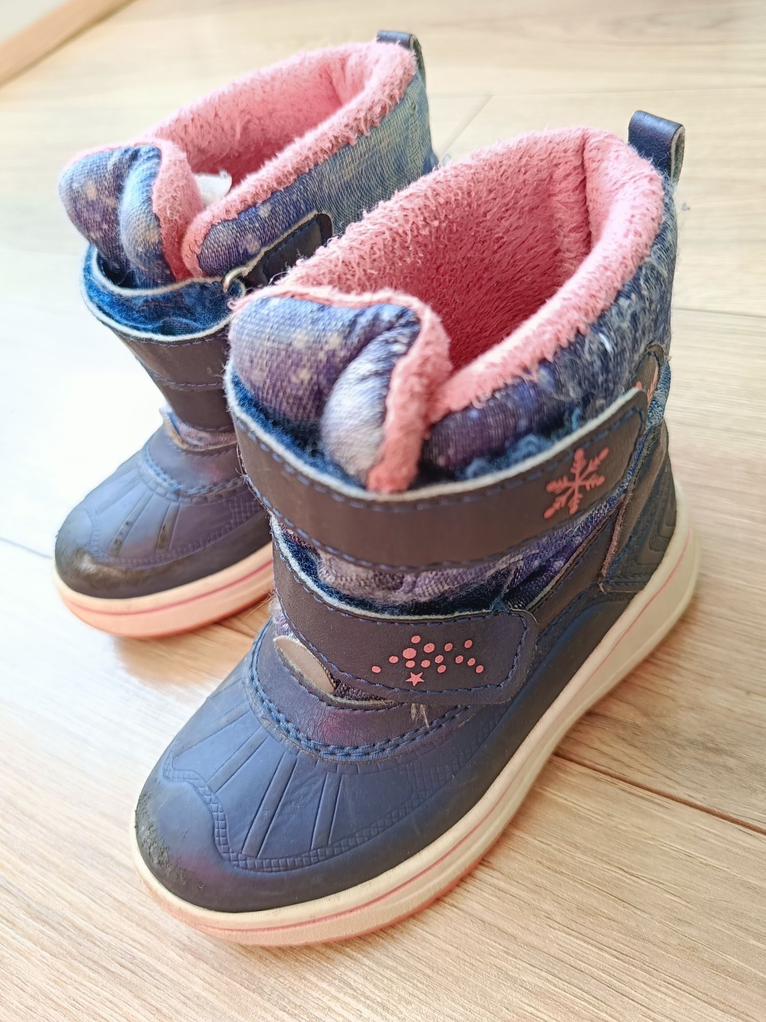 Buty zimowe dziewczęce 25; 16 cm