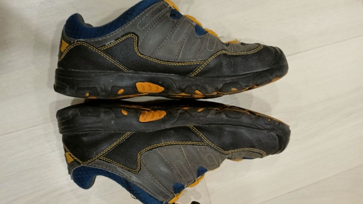 Кросівки Keen 37 розмір