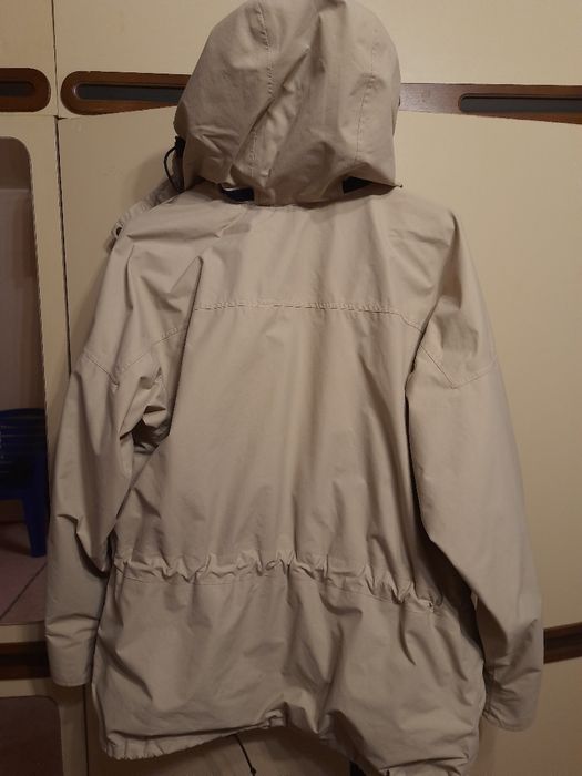 Курточка berghaus