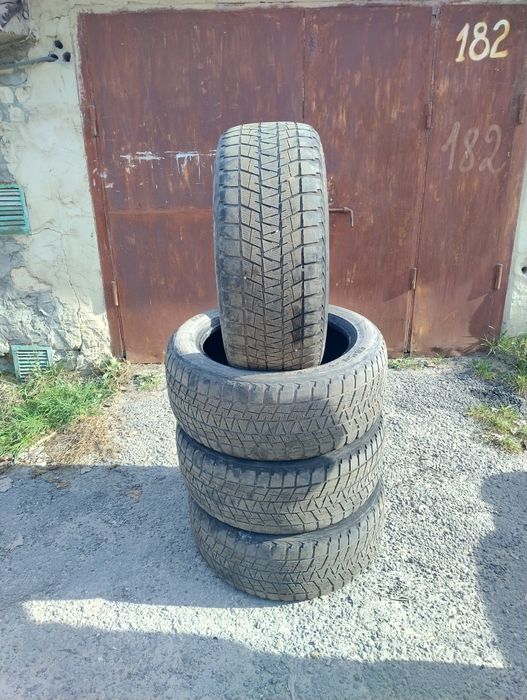 Шини Bridgestone Blizzak 265/50/R19
