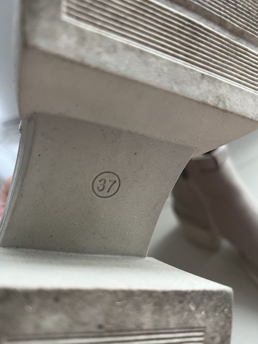 Ботильйони 37 розмір