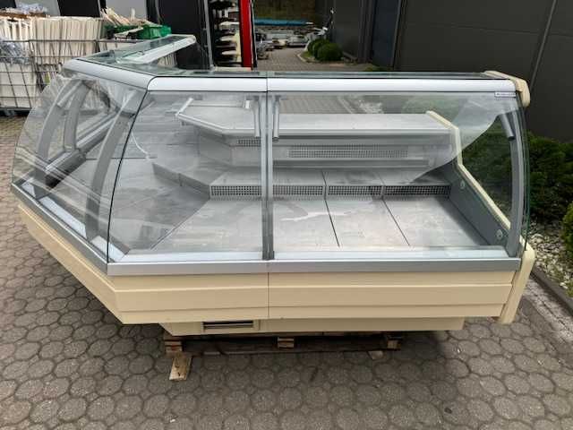 Lada witryna chłodnicza IGLOO SANTIAGO 2m + 2.3m i inne urządzenia.