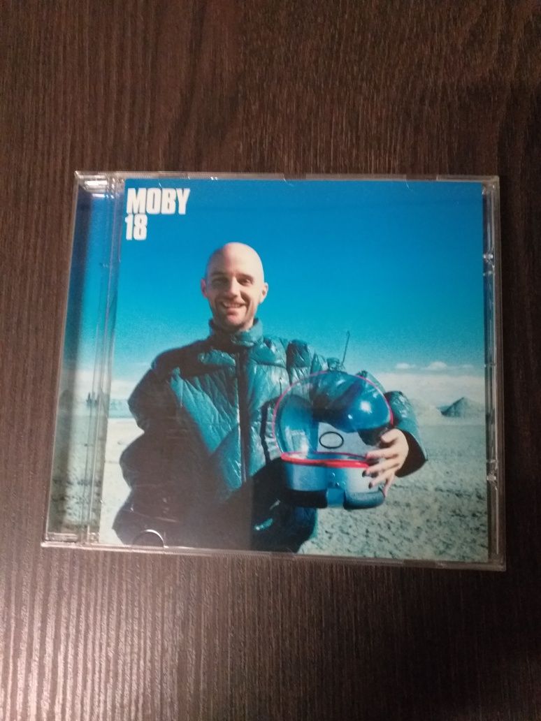 Cds Moby,Macy Gray,lmpecáveis,preço unitário,envio ctt