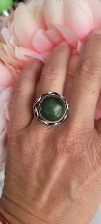 Srebrny pierścionek Imago artis nefryt