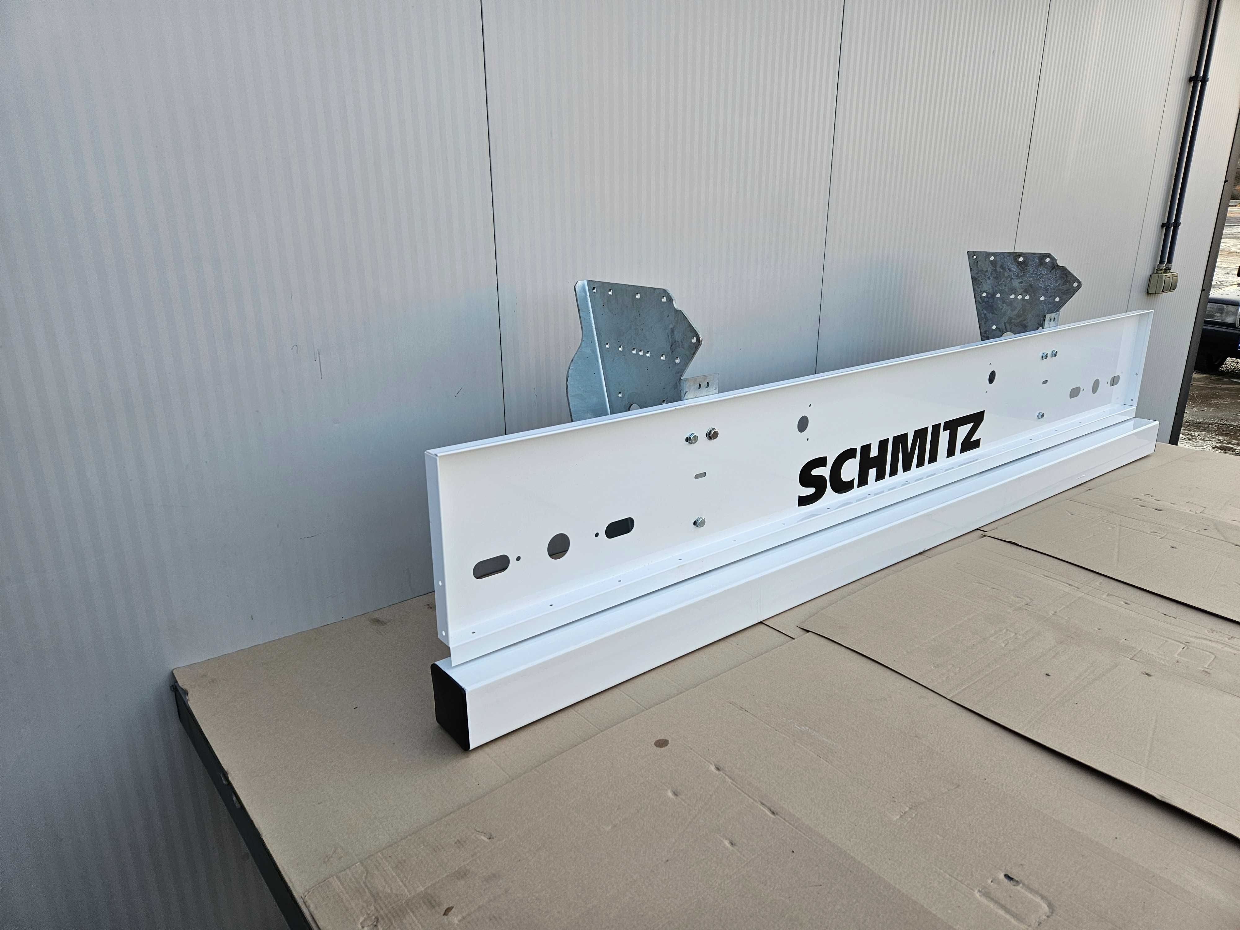 Zderzak Schmitz chłodnia
