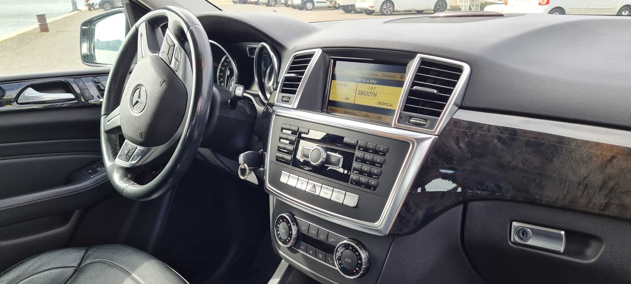 Mercedes Benz ML350