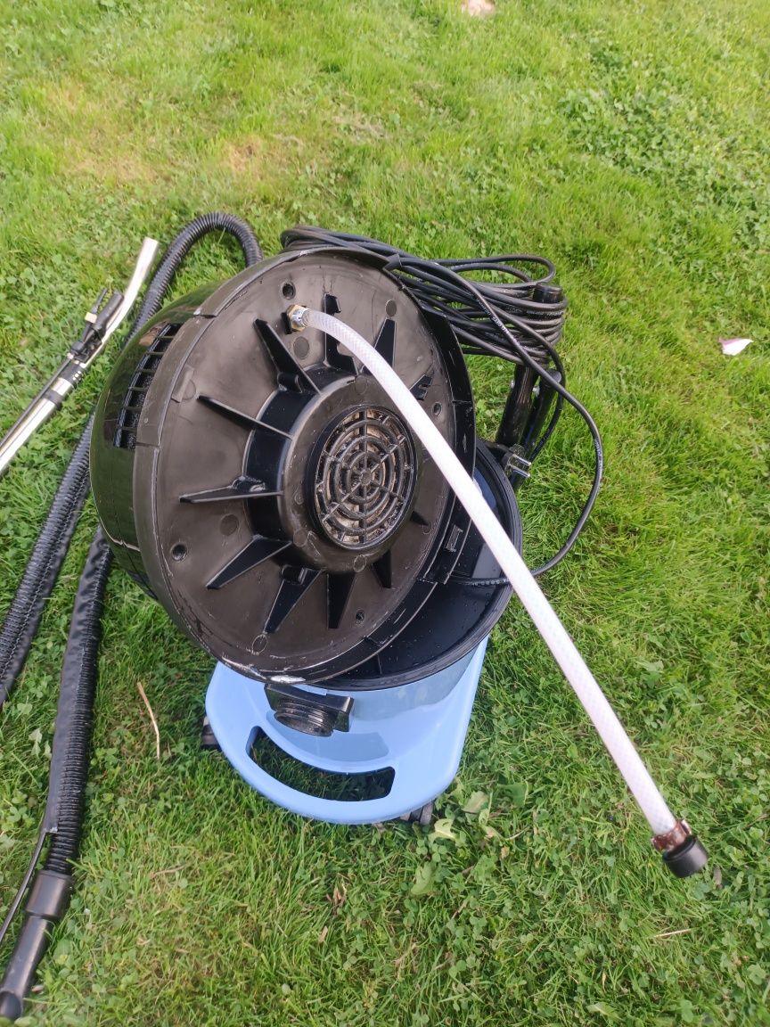 Odkurzacz piorący NUMATIC CT470-2