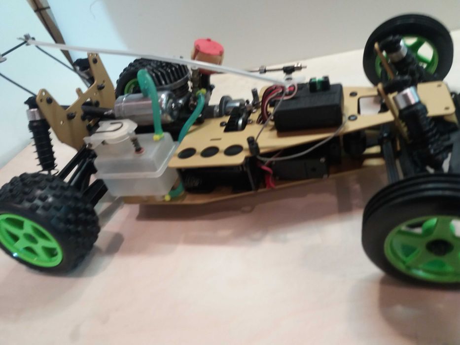 Model RC  T2M 5000/KYOSHO Nitro 2WD 1:10 stan bdb+ aparatura+grzałka