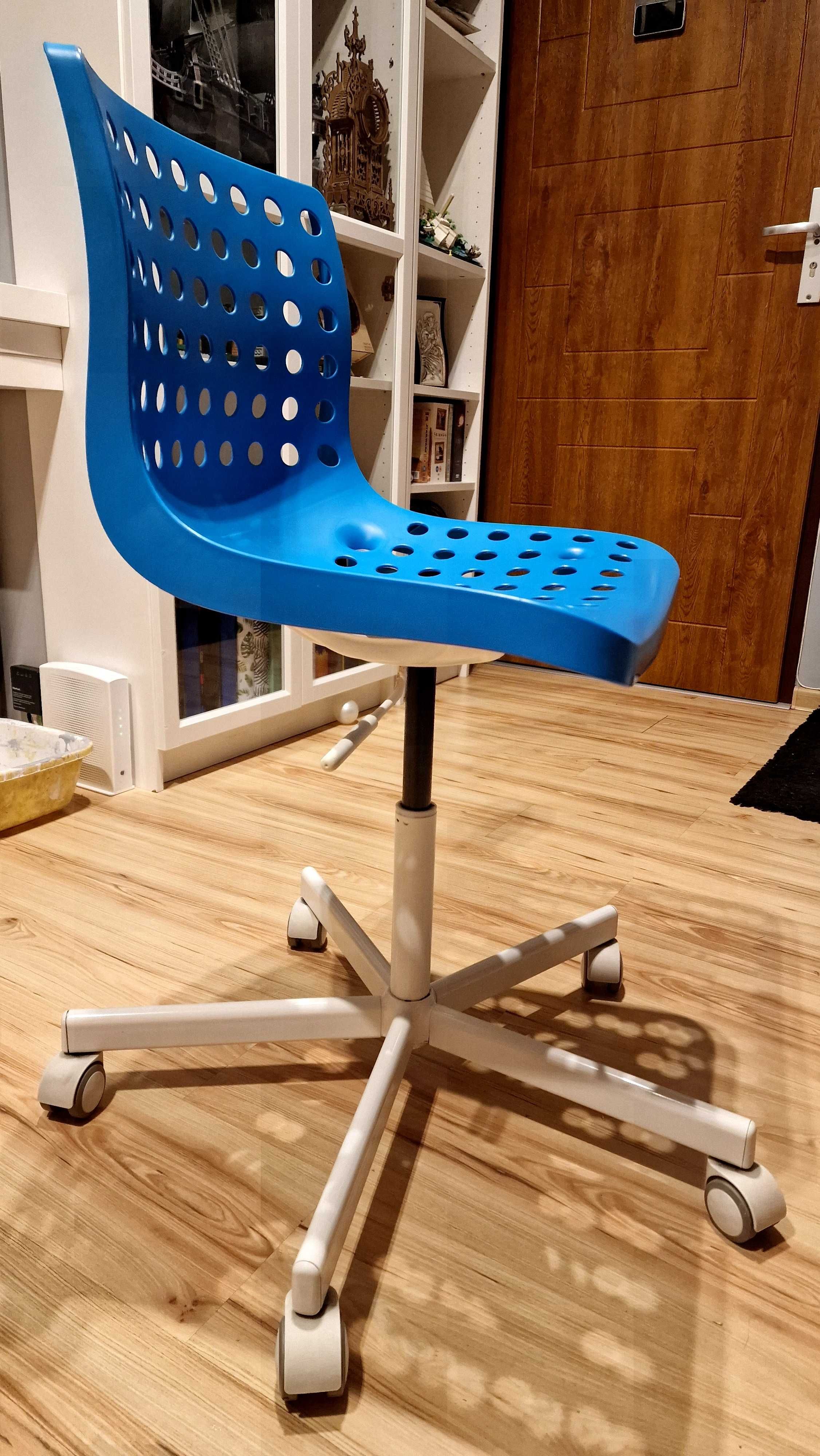 Krzeslo obrotowe Ikea