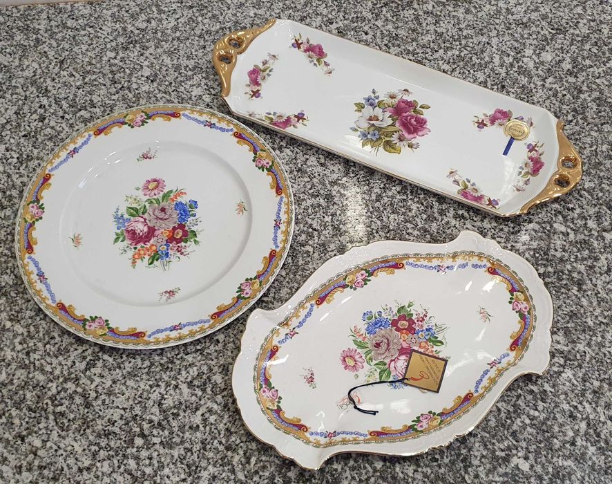 Conjunto de 3 pratos em porcelana