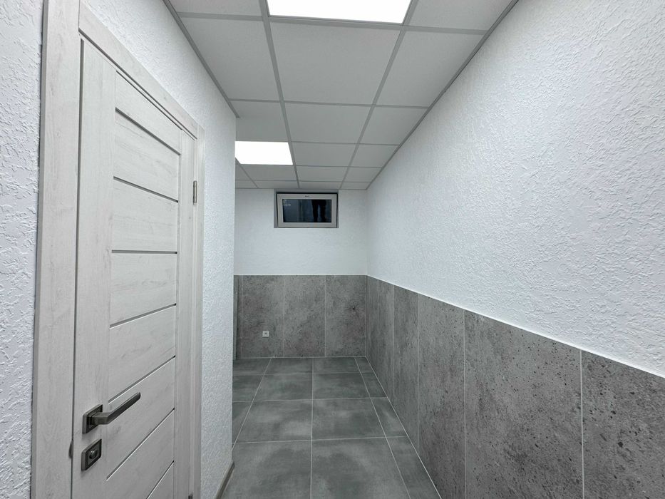 Продаж приміщення 1 поверх центр