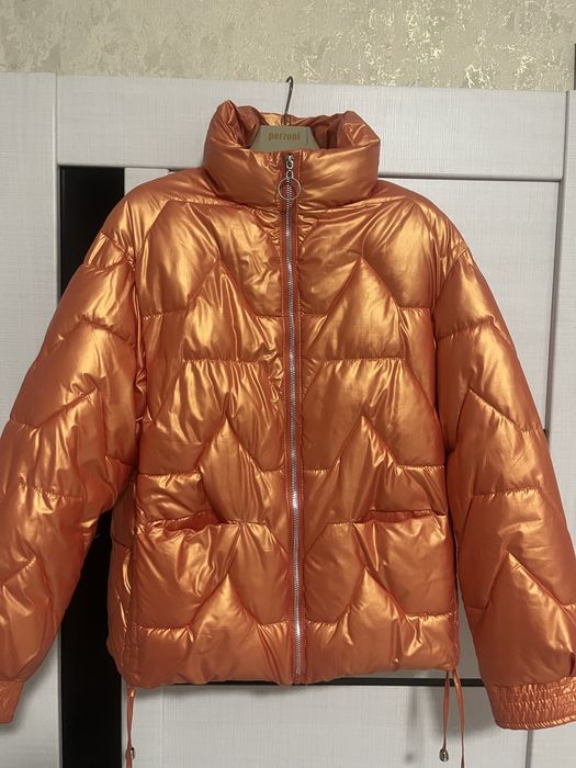 Продам куртку зимнюю