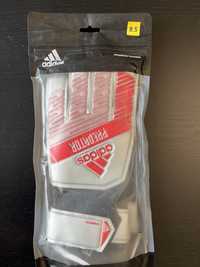 Rękawice bramkarskie Adidas Predator 8,5 nowe
