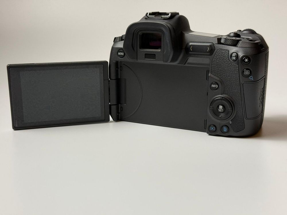 Canon EOS R – pełna klatka 30 MP, 4K, tylko 6 000 zdjęć, stan idealny!