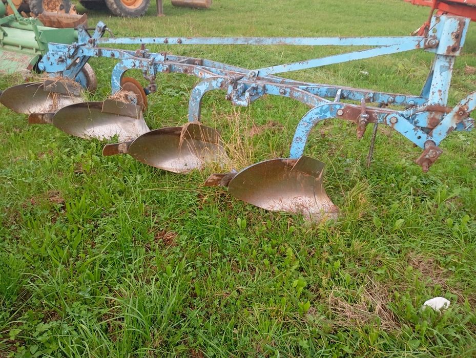 Pług rabewerk 4 skibowy