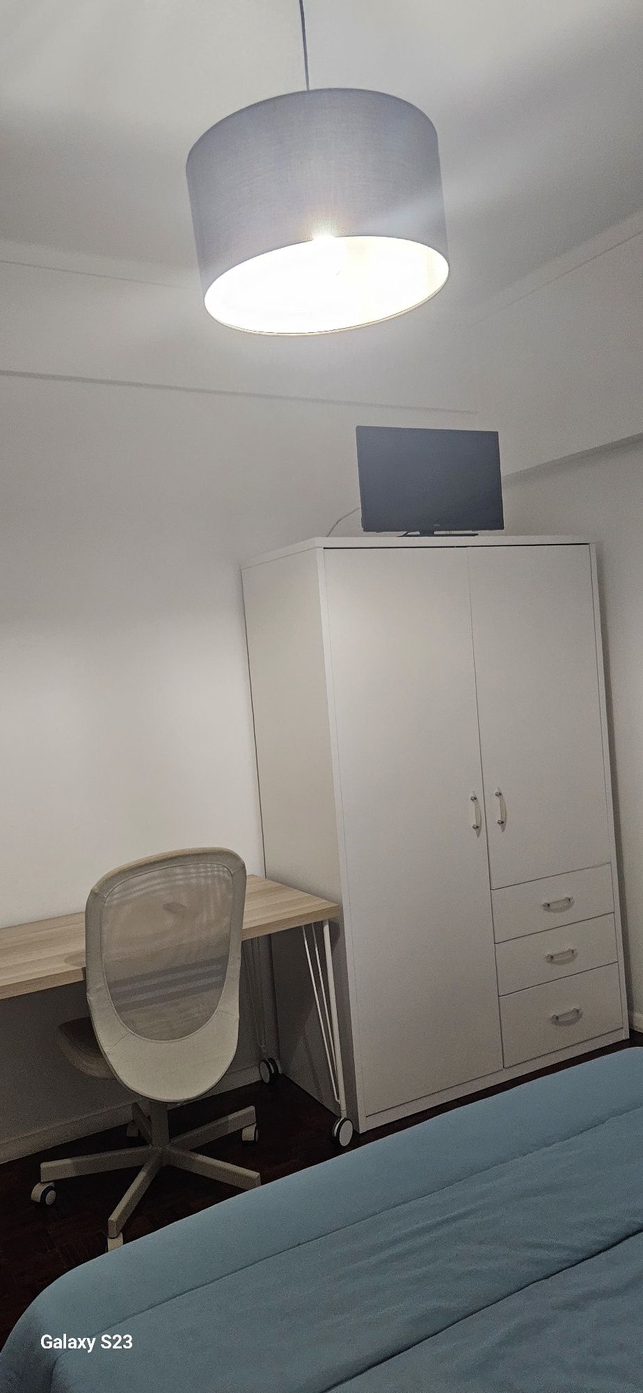Quarto Individual disponivel. Calcada de carriche Lisboa