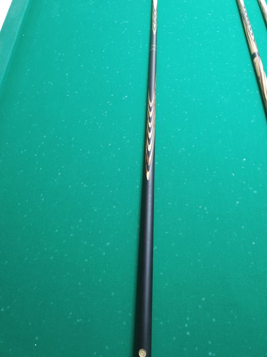 Кий ручной работы АртБильярд.Ремонт киёв,замена наклеек