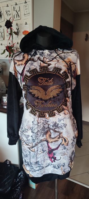 Sukienka welurowa Tatu