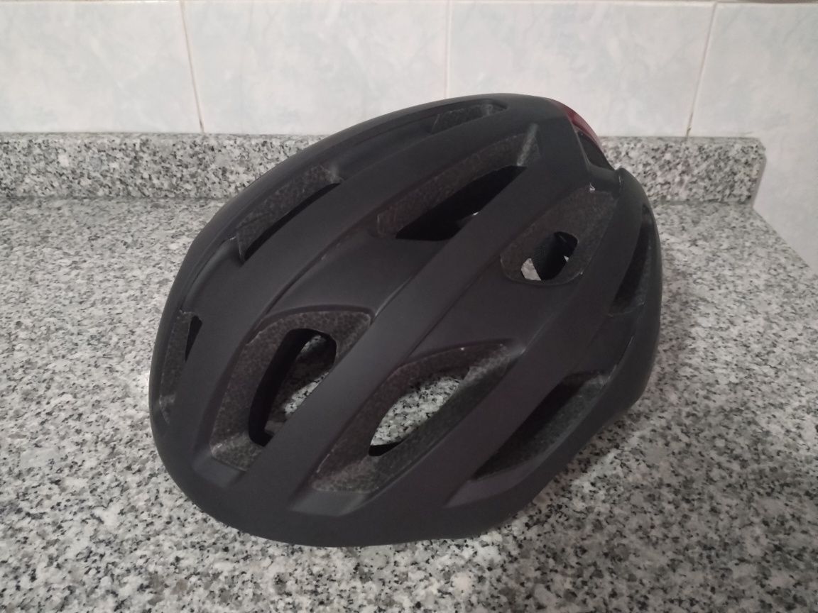 Capacete p/ bicicleta c/ iluminação
