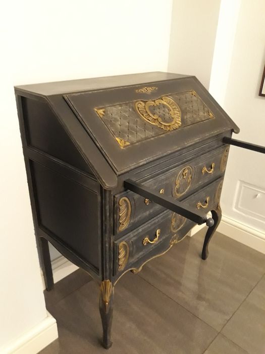 Antyki stary sekretarzyk po stylizacji