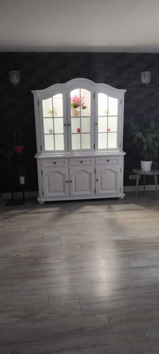 Kredens- witryna drewniany