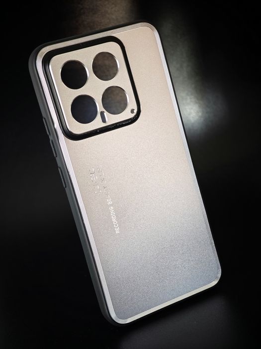 Duas Capas de Protecção Preto e Prata Baço para Telemóvel Xiaomi 14