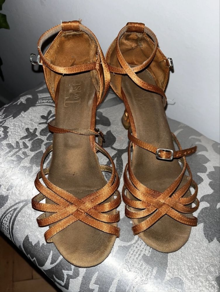Buty do tańca towarzyskiego/ Buty do LA