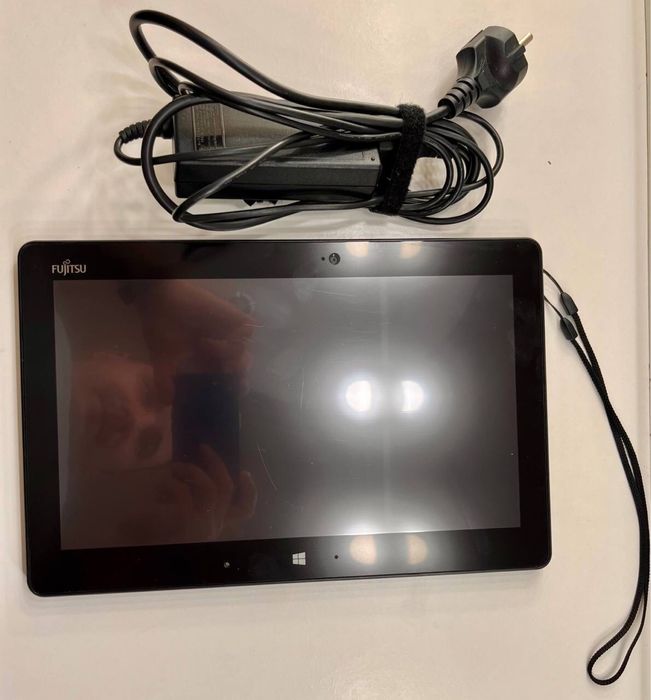 Планшет Fujitsu q616