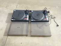 Dois gira-discos bst