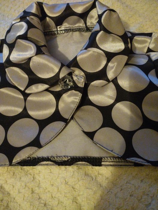 Гарне болеро для дівчинки