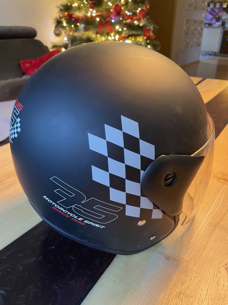 Kask na skuter lub motor