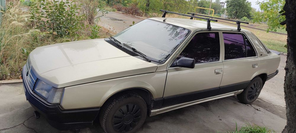 РЕНО 25, французский бизнес класс