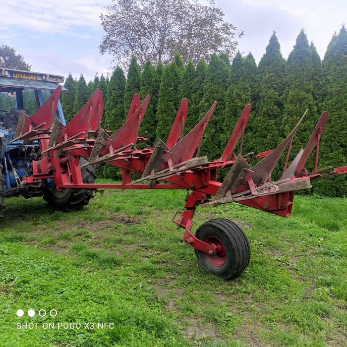 Pług  obrotowy 4+1 zabezpieczenia sprężynowe orginał