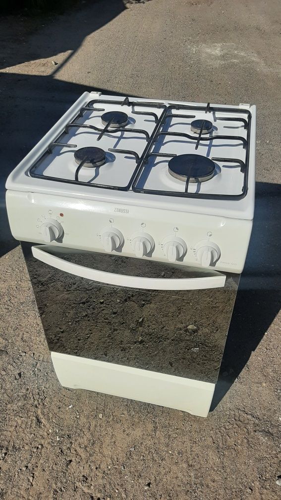 Газовая плита, печь, печка, комбенированная  с электродуховкой