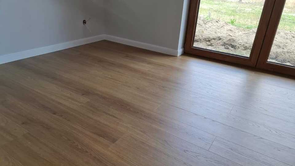 Panele i drzwi z Montażem Ostrołęka, panele winylowe jodełka