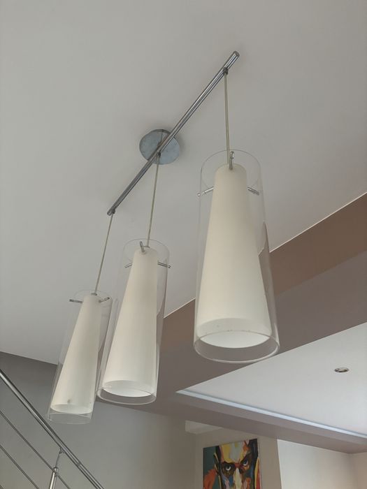 Oswietlenie lampa wiszaca, stan b. Dobry